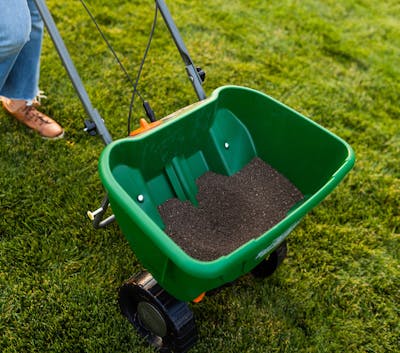 Dispensing Flourish with broadcast spreader